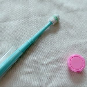 New Small dog&cat toothbrush